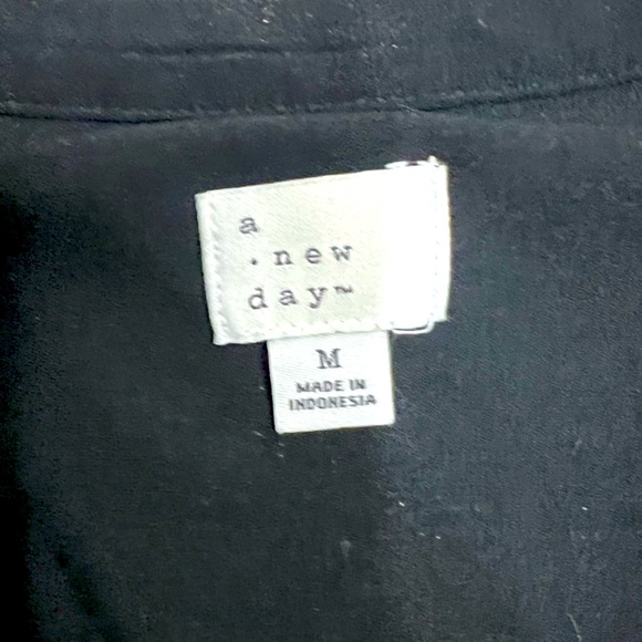 Women’s Black Button Down Dress with tie belt - Picture 5 of 5